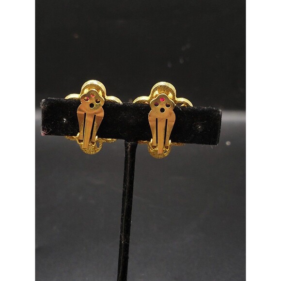 Vintage Pink Rhinestone Gold tone Clip on earrings - Picture 9 of 10